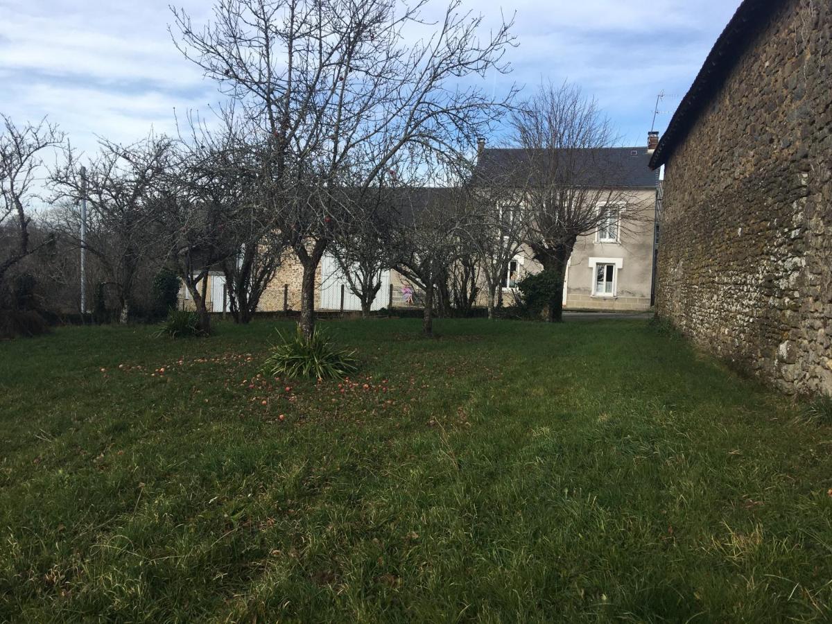 לינה וארוחת בוקר Saint-Pierre-de-Fursac La Mirabelle מראה חיצוני תמונה